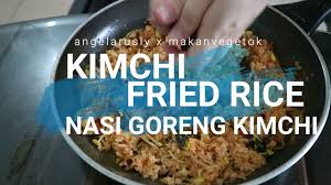 Kimchi bokkeumbap (nasi goreng kimchi) adalah makanan korea berupa nasi yang digoreng dengan kimchi. Nasi Goreng Kimchi Kimchi Fried Rice Plant Based Vegan Food Makanvegetok Leagueofvegans Com