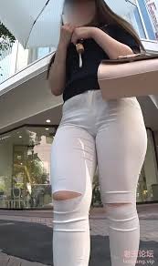 街拍》扭动的紧身裤肥臀[13V-5.2GB] | 精选Porn