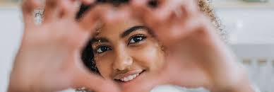 Ora Lowe's Instagram, Twitter & Facebook