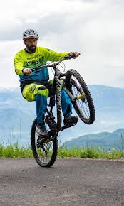 Master The Wheelie With Warner And Oehler Bike Mountain Biking Toms