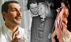 Singer freddie mercury performs during a queen concert. Freddie Mercury Queen Star Issued Mary Austin With Warning Before His Death Music Entertainment Express Co Uk