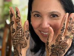 Larissa Daugherty (@larissa.yoga) • Instagram photos and videos