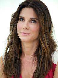 Further success in films such as while you were sleeping, the net, demolition man , and a time to kill solidified her star status. Sandra Bullock So Deutsch Ist Der Gravity Star Intouch