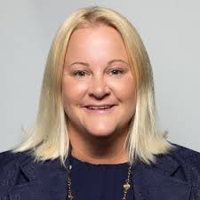 I'm happy to share that I'm starting a new position as Senior Vice  President, Retail North America at Gucci!