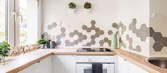 De nombreux articles carrelages murs sont sur gedimat. Comment Choisir Et Poser Du Carrelage Mural Adhesif 18h39 Fr