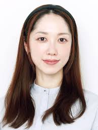 細眉が似合う人の条件とは？メイクの「NG＆OK例」 | 美的.com