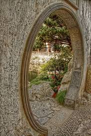 Gartengestaltung Mit Steinen Verkorpert Die Ewigkeit Gartengestaltung Garten Gartendesign Ideen