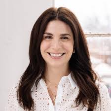 Faye Blum's Instagram, Twitter & Facebook