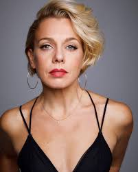 Sara Bowden's Instagram, Twitter & Facebook