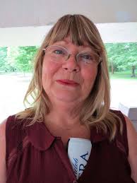 Jeannie & Mary Ann Cooling Off
