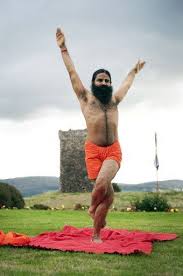 Yog Guru Swami Ramdev Yoga At Patanjali Yogpeeth Haridwar Bharatswabhiman Yuva Bharat Fatlossdrinks Yoga Poses Yoga Poses For Beginners Cool Yoga Poses