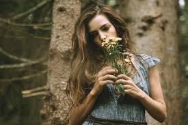 Una ingegnere mineraria viene ritrovata in fin di vita. Un Passo Dal Cielo 6 Giusy Buscemi Torna Da Protagonista Dopo La Scomparsa Di Emma