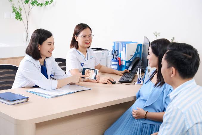 Mỗi lần khám thai giúp theo dõi các chỉ số quan trọng, đánh giá sự phát triển của thai nhi theo từng giai đoạn