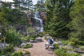 Der botanische garten in göteborg erstreckt sich über 175 hektar und ist damit einer der größten seiner art in ganz europa. Schwedische Parks In Goteborg Malmo Uppsala Und Visby Visit Sweden