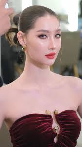 Wow! Unveiling 'The Eternal Blossom': The New Miss Universe Malaysia 2025  Crown A new era of elegance begins as Miss Universe Malaysia proudly  unveils its new crown for 2025 by @avintagecollezione ,