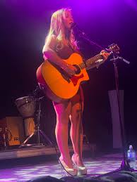 康妮·塔波特- 維基百科，自由的百科全書