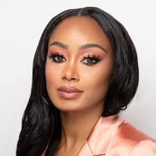 Tanisha Lloyd's Instagram, Twitter & Facebook