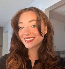 Hope Thacker's Instagram, Twitter & Facebook