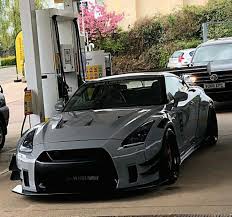Liberty Walked Nissan Gt R Z Litwhips Mobil Sport Mobil
