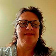 Carolyn Prange's Instagram, Twitter & Facebook