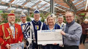 Prinzenpaar Der Stadt M Gladbach Zu Besuch Lenders Gartencenter