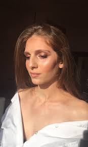 Anna Pellegrini Make Up додаде...