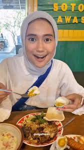 🔥 Kulineran Soto di Purwokertoo 😍...