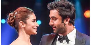 Ranbir kapoor's cousin and actor armaan jain turns 30 today (november 25, 2020). Ranbir Kapoor Alia Bhatt Marriage In Making Ranbeer Hints A Confirmation Shiksha News