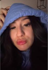 Amanda Sarro's Instagram, Twitter & Facebook