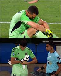 ?? 36' ST - ???? CAMBIO EN BOCA ?? Agustín Marchesín (lesionado) ?? Leandro Brey