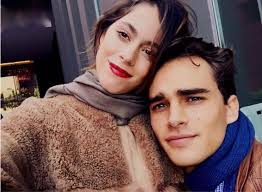 Check out tini's official website! Tini Stoessel Alle News Infos Zu Tini Stoessel Starzip