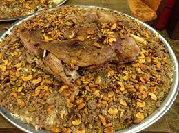 The rice is often cooked with turmeric to give it a yellow color, and the lamb is cooked in jameed, and then. Ù…Ù†Ø³Ù Ø¨Ø§Ù„Ù„Ø­Ù… Ø§Ù„ØºÙ†Ù… Ø§Ù„Ø¨Ù„Ø¯ÙŠ Picture Of Vezirhan Restaurant Istanbul Tripadvisor