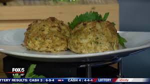 Baked maryland lump crab cakes. Crab Cake Recipe From The Oceanaire Seafood Room Youtube