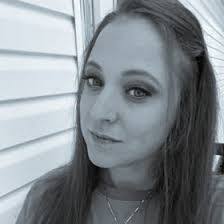 Shenna Meadows's Instagram, Twitter & Facebook