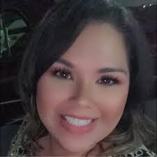 Trying Crumbl's Dubai Chocolate Brownie. It's pretty good, very sweet (as  per usual from Crumbl) but not overpowering bc of the dark chocolate  brownie. I like that it has a lot of