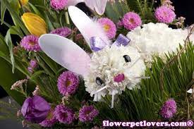 Cute Flower Bunny So Making One For Next Easter Easter Flowers Spring Flower Arrangements Flower Arrangements