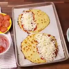 Everyday Keto Recipes Ideas On Instagram Keto Cauliflower Calzones By Delish Don T Know How To Keto Recipes Dinner Low Carb Recipes Keto Recipes
