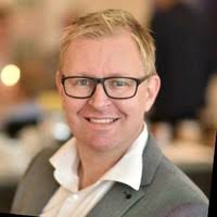 400+ perfiles de «Raner»