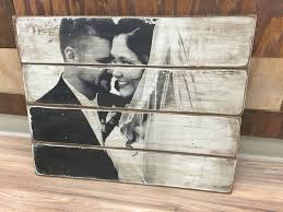 A Custom Photo Pallet Is An Amazing Way To Display Your Favorite Photos For Your Home In This Rus Picture Transfer To Wood Photo Transfer To Wood Photo On Wood