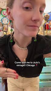 An OG @Esme Carpenter rec!!! This store is amazing and Sheila helped me  pick the best Jewlery for a wedding I have! #vintagefashion #vintagevibes  #fyp #chicagotiktok #vintagejewelry