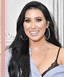 Jaclyn Hill Lipstick Drama Explained: Mold, Hair & More