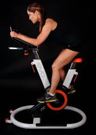 An Exercise Fitness Bike That Changes The Way Home Workouts Are Done Exercise Fitnessbike Yankodesign Mit Bildern Fitness Fahrrad