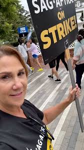 Julie Dell Phillips (@divinejuliedell) • Instagram photos and videos