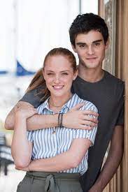 2018 807 members 3 seasons581 episodes. Quand Theo Revient Dans Un Si Grand Soleil Gary Guenaire Depart Definitif Un Si Grand Soleil Nouveautes Tele Com