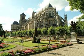 Cathedrale Saint Etienne De Bourges Best Western Hotel Best Western Bourges