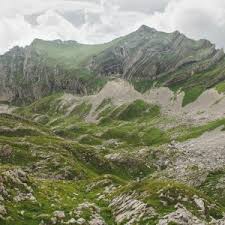 Foto berg district, montenegro kan worden gebruikt voor persoonlijke en commerciële doeleinden in overeenstemming met de voorwaarden van de aangeschafte rechtenvrije licentie. Montenegro Solo Durch Die Schwarzen Berge Auf Hauser Reisen Die Welt Entdecken Hauser Exkursionen Hauser Exkursionen