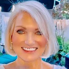 我的妻子在45年前「搶劫搖籃」