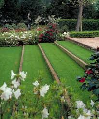 55 Creative Garden Design Ideas For Slopes Roundecor Landscape Design Traditional Landscape Terraced Landscaping