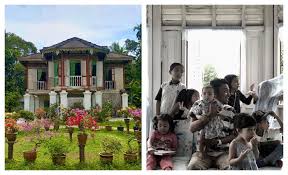 Ini ialah hiasan laman rumah kampung. Cantik Tak Rumah Opah Aku Ramai Tak Tahan Siap Ada Roundabout Shah Alam Depan Rumah Nenek Dia Buzzkini