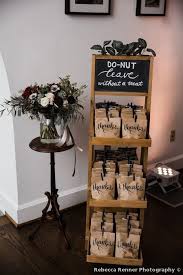 Wedding Gift Bags Donuts Chalkboard Simple Favors Rebecca Renner Photography In 2020 Edible Wedding Favors Wedding Donuts Donut Wedding Favors